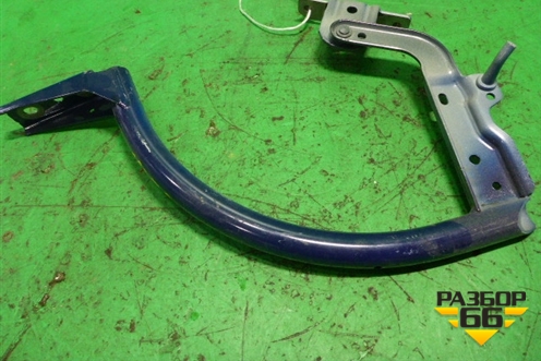 Петля крышки багажника правая (CM51F42700AC) для Ford Focus 3 с 2011г