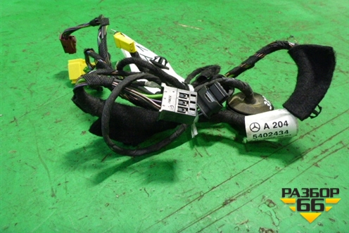 Проводка двери передней правой (A2045402434) для Mercedes Benz C-Klass W204 с 2007-2014г
