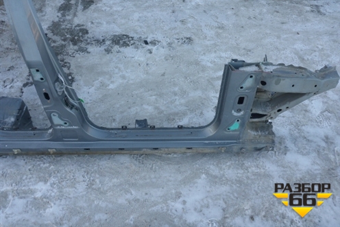 Порог со стойкой правый для Mercedes Benz C-Klass W204 с 2007-2014г