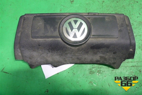 Накладка декоративная на двигатель (передняя 4.2л BAR) (7L6103926A) для Volkswagen Touareg c 2002-2010г