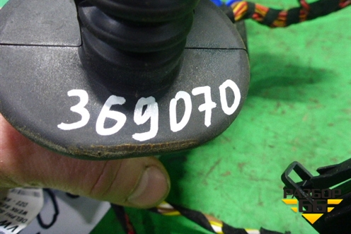 Проводка двери передней правой (7L6971120AN) для Volkswagen Touareg c 2002-2010г