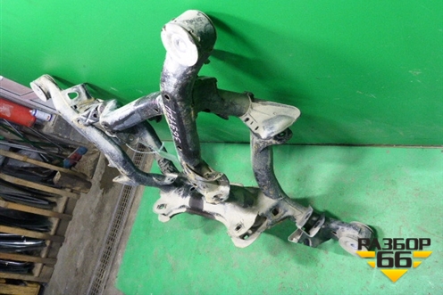 Балка задняя (нижняя) для Volkswagen Touareg c 2002-2010г