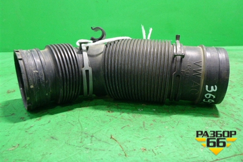 Патрубок воздушного фильтра (4.2л BAR) (7L8129684) для Volkswagen Touareg c 2002-2010г