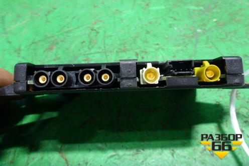 Антенна электрическая (усилитель) (1T0035530) для Volkswagen Touareg c 2002-2010г