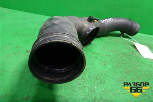 Патрубок воздушного фильтра (4.2л BAR) (7L6129627G) для Volkswagen Touareg c 2002-2010г