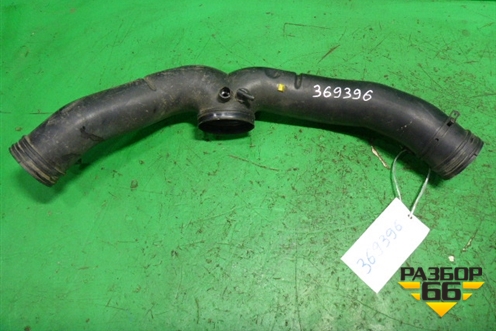 Патрубок воздушного фильтра (4.2л BAR) (7L6129627G) для Volkswagen Touareg c 2002-2010г