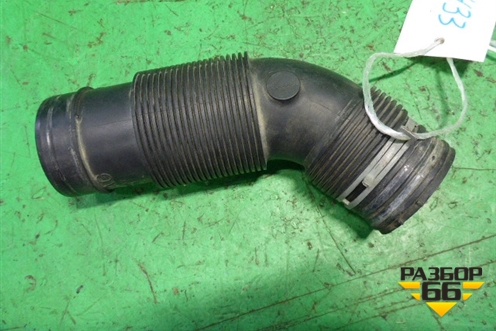 Патрубок воздушного фильтра (4.2л BAR) (7L8128684) для Volkswagen Touareg c 2002-2010г