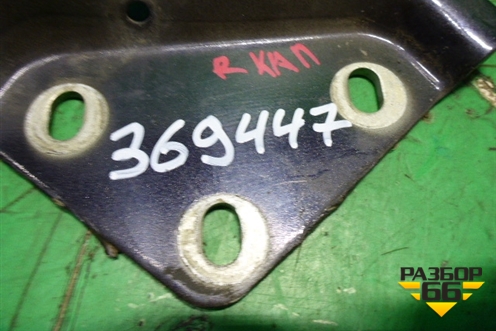 Петля капота правая (7L6823302A) для Volkswagen Touareg c 2002-2010г