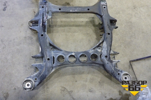 Подрамник передний АКПП (7L0400025) для Volkswagen Touareg c 2002-2010г