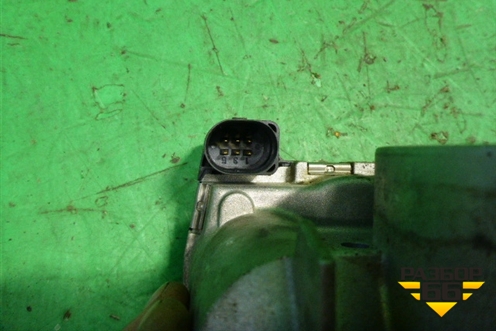 Заслонка дроссельная электрическая (4.2л BAR) (077133062A) для Volkswagen Touareg c 2002-2010г