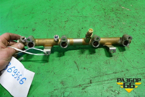 Рейка топливная рампа (правая 4.2л BAR) (079133316E) для Volkswagen Touareg c 2002-2010г