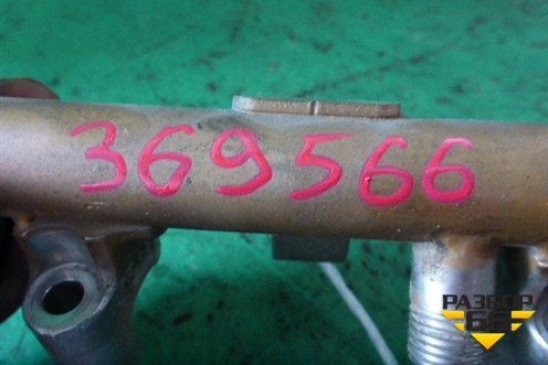 Рейка топливная рампа (правая 4.2л BAR) (079133316E) для Volkswagen Touareg c 2002-2010г