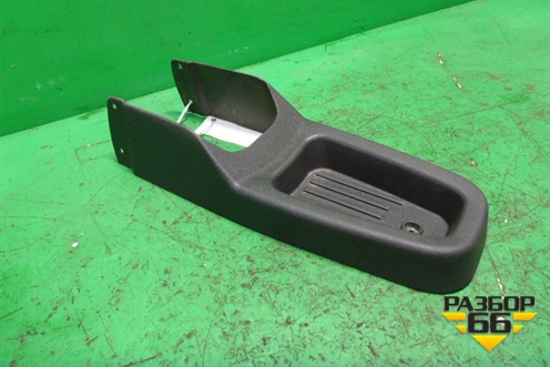 Консоль (735281878) для Fiat Doblo с 2005-2015г