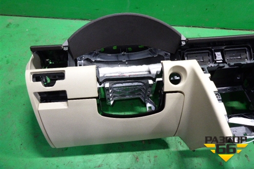 Торпедо под AIR BAG без AIR BAG (после 2010г светлая) для Volkswagen Phaeton с 2002-2014г