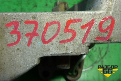 Кронштейн двигателя правый (1.3л JTD) (55208369) для Fiat Doblo с 2005-2015г