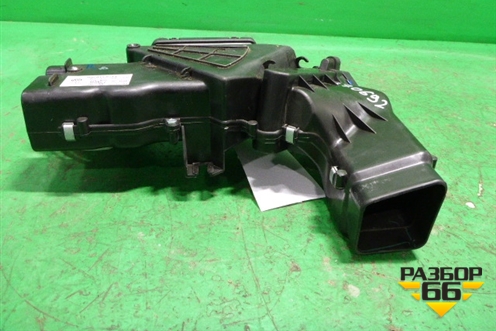 Корпус отопителя (правый) (3D08198734C) для Volkswagen Phaeton с 2002-2014г