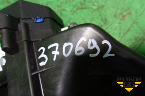 Корпус отопителя (правый) (3D08198734C) для Volkswagen Phaeton с 2002-2014г