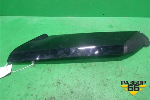 Накладка стойки (задней левой) (LR048078) для Land Rover Range Rover 4 с 2013-2022г
