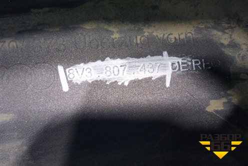 Бампер передний (до 2016г хэтчбек под омыватели) (8V3807437D) для Audi A3 (8V) с 2012-2020г
