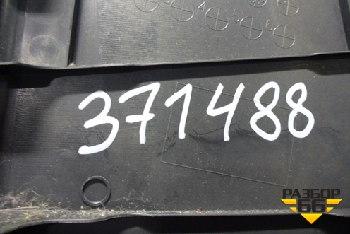 Обшивка стойки центральная нижняя правая (BBM468220) для Mazda Mazda 3 (BL) с 2009-2013г