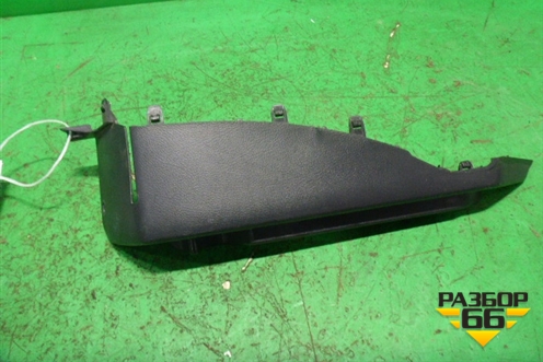 Держатель задней полки правый (BBN96884Z) для Mazda Mazda 3 (BL) с 2009-2013г