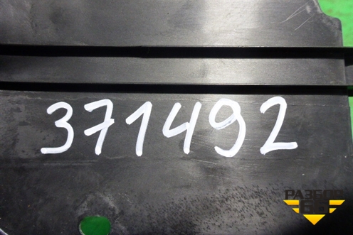 Держатель задней полки правый (BBN96884Z) для Mazda Mazda 3 (BL) с 2009-2013г