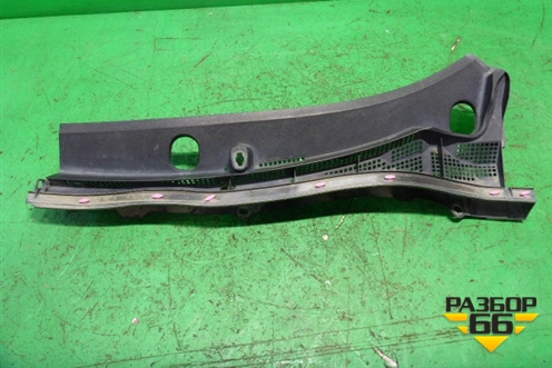 Решетка стеклоочистителей левая (BBM4507S1) для Mazda Mazda 3 (BL) с 2009-2013г
