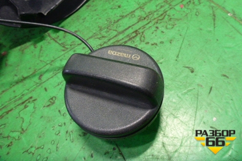 Лючок бензобака (BBM442410) для Mazda Mazda 3 (BL) с 2009-2013г