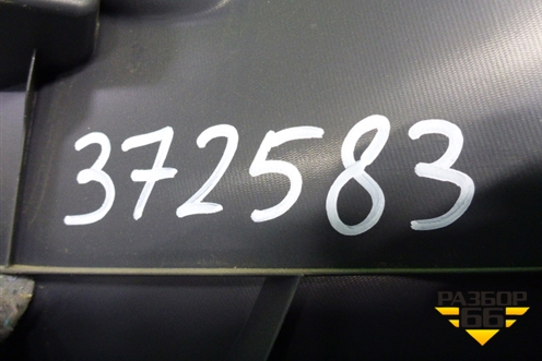 Обшивка стойки задняя верхняя правая (MR951632ZZ) для Mitsubishi Colt с 2004г