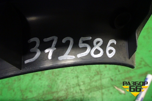 Обшивка стойки центральная верхняя правая (7211A066ZZ) для Mitsubishi Colt с 2004г