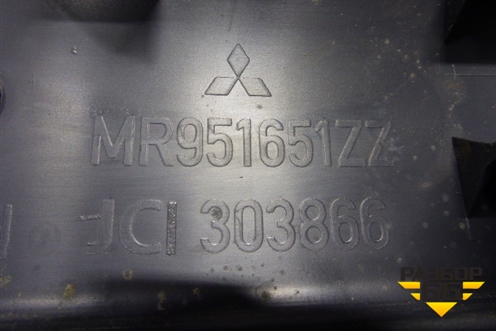 Накладка порога внутренняя переднего левого (MR951651ZZ) для Mitsubishi Colt с 2004г