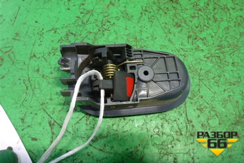 Ручка внутренняя двери передней левой для Mitsubishi Colt с 2004г