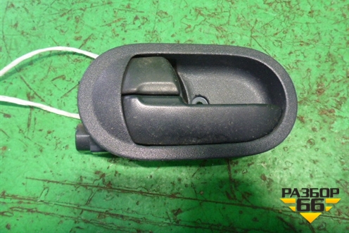 Ручка внутренняя двери передней левой для Mitsubishi Colt с 2004г