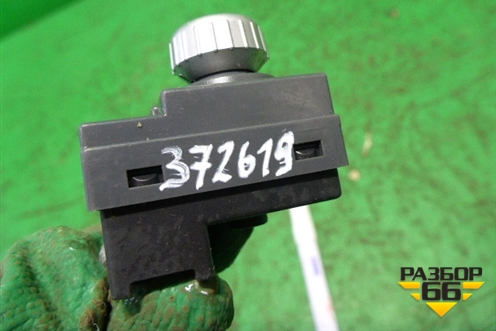 Переключатель регулировки зеркал (MN108084) для Mitsubishi Colt с 2004г