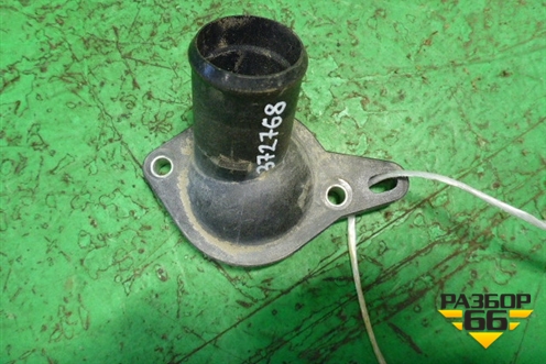 Фланец двигателя системы охлаждения (1.3л 4A90) (MN155852) для Mitsubishi Colt с 2004г