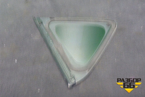 Стекло глухое правое (BBN762950C) для Mazda Mazda 3 (BL) с 2009-2013г