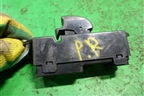 Кнопка стеклоподъёмника (передняя правая) (MR587955) для Mitsubishi L 200 c 2006-2015г
