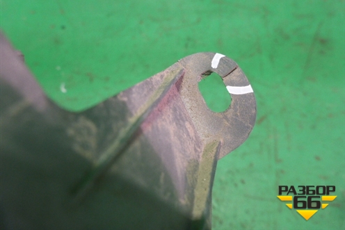 Накладка ПТФ левая (8148247020) для Toyota Prius с 2009-2015г