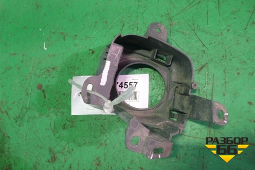Накладка ПТФ левая (8148247020) для Toyota Prius с 2009-2015г
