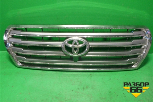 Решетка радиатора (после 2012г до 2015г под камеру) (5311460110) для Toyota Land Cruiser (200) с 2008г