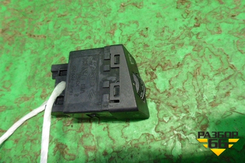 Переключатель корректора фар (937602S0009P) для Hyundai ix 35 с 2010г
