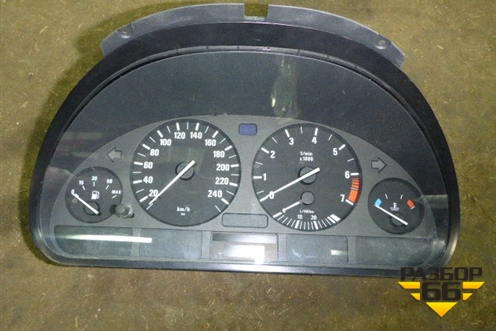 Щиток приборов МКПП (62118375900) для BMW 5-серия Е39 с 1995-2003г