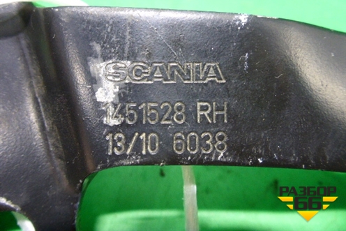 Петля капота правая  (боковая) (1451528) для Scania  5 R Series с 2004-2016г