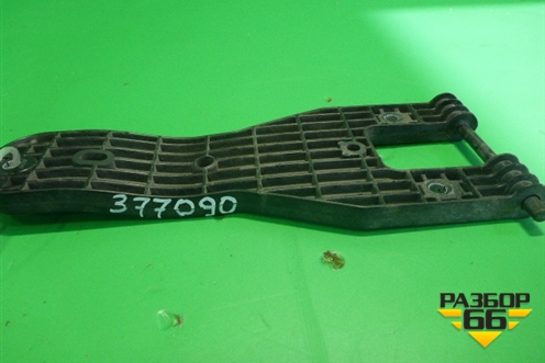 Петля капота  (на капот) (82874944) для Renault  TRUCK Premium 2 с 2005-2013г