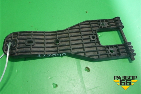 Петля капота  (на капот) (82874944) для Renault  TRUCK Premium 2 с 2005-2013г