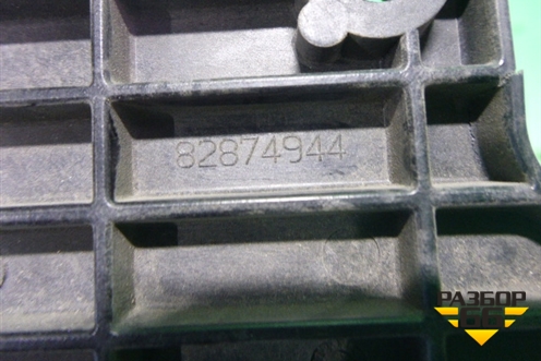 Петля капота  (на капот) (82874944) для Renault  TRUCK Premium 2 с 2005-2013г