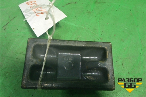 Проставка передней рессоры (стремянки) для Renault  TRUCK Premium 2 с 2005-2013г