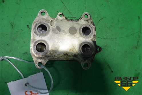 Радиатор масляный ( 2.0л CLJ) (03L117021C) для Volkswagen Tiguan с 2011-2016г