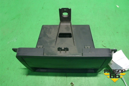 Ящик передней консоли (1K0857058A) для Volkswagen Golf V Plus с 2005-2014г