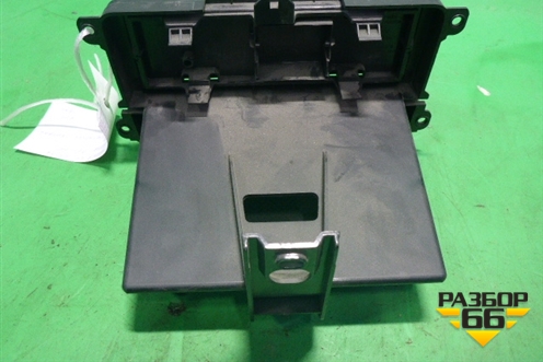 Ящик передней консоли (1K0857058A) для Volkswagen Golf V Plus с 2005-2014г
